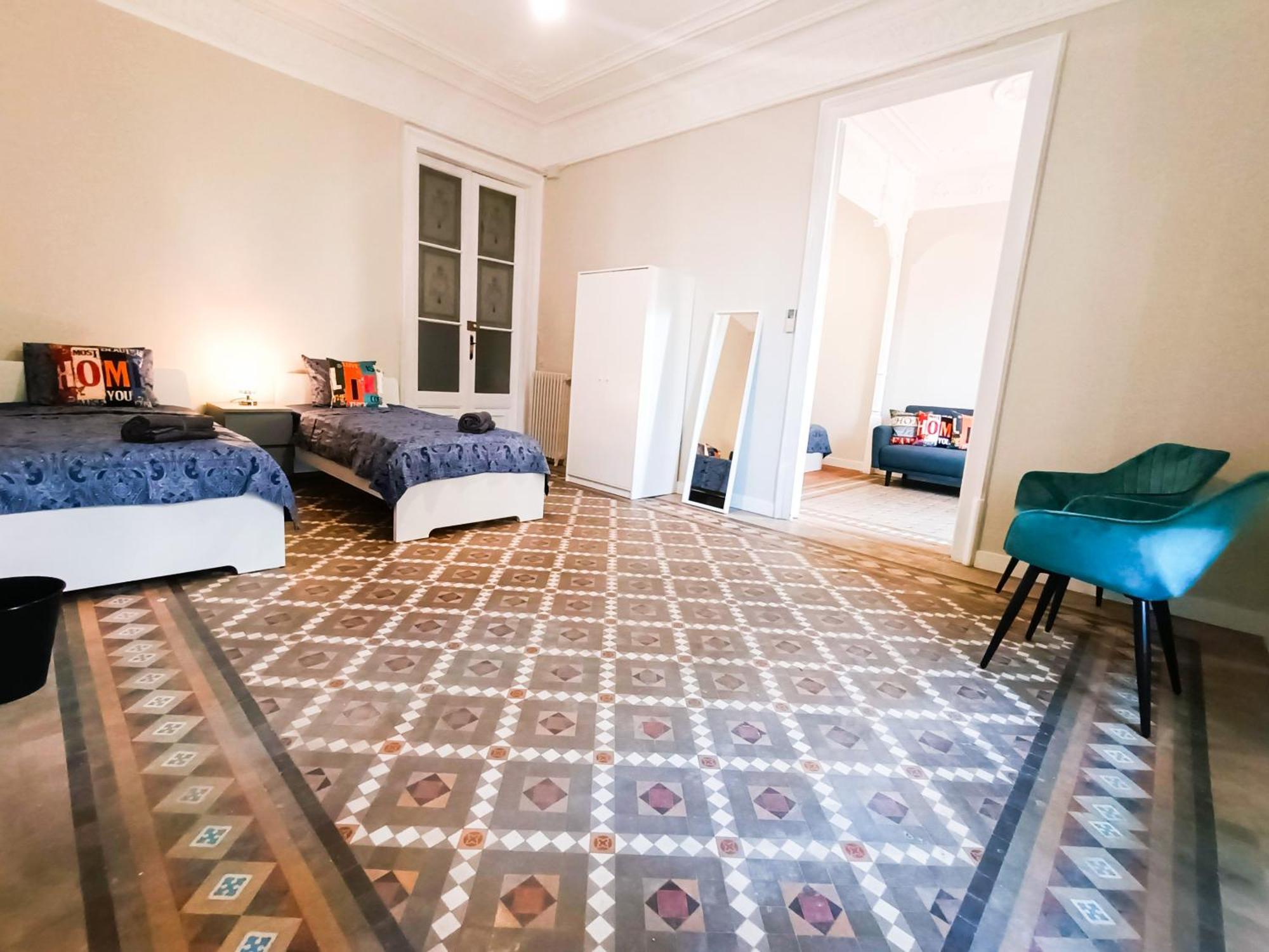 Hostel Oasis - Roger Lluria Barcelona